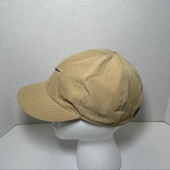 NIKE WOMEN’s AEROBILL TAILWIND CAP DriFit Wicking BEIGE Hat CQ9366 Unisex - Picture 2 of 8